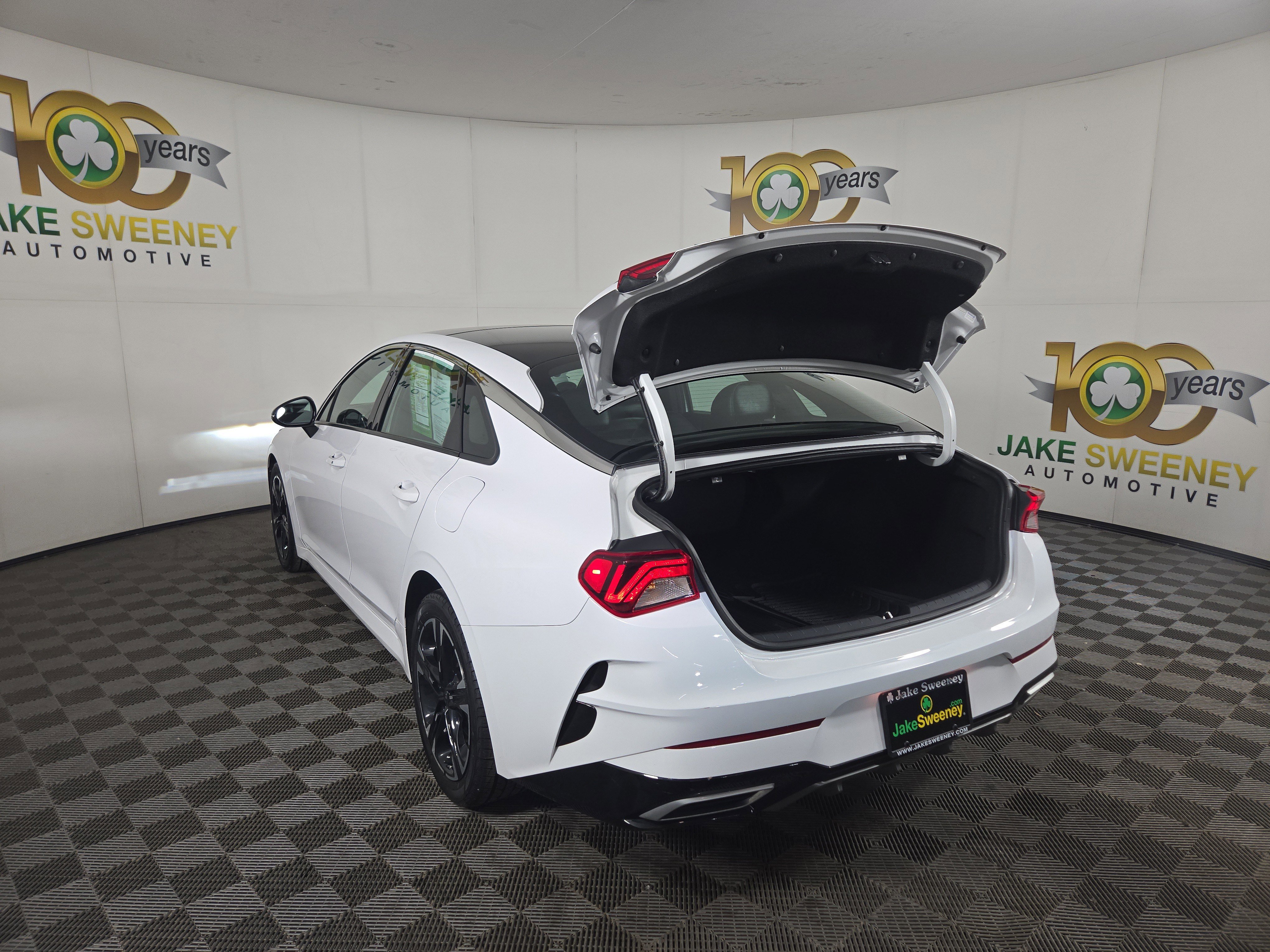 Used 2023 Kia K5 GT-Line image 32