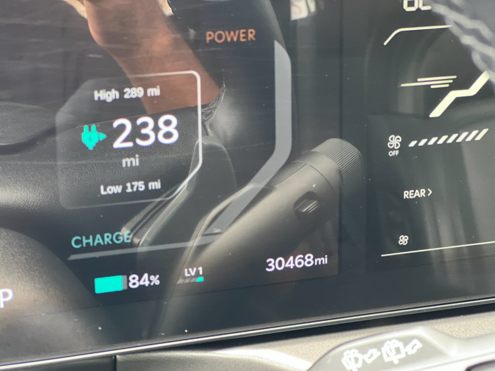 Certified 2024 Kia EV9 Light Long Range RWD image 28