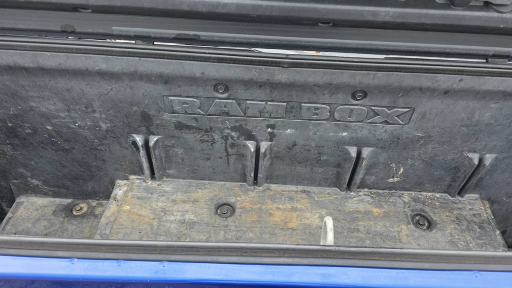 Used 2019 RAM 1500 Express AWD/4WD image 11