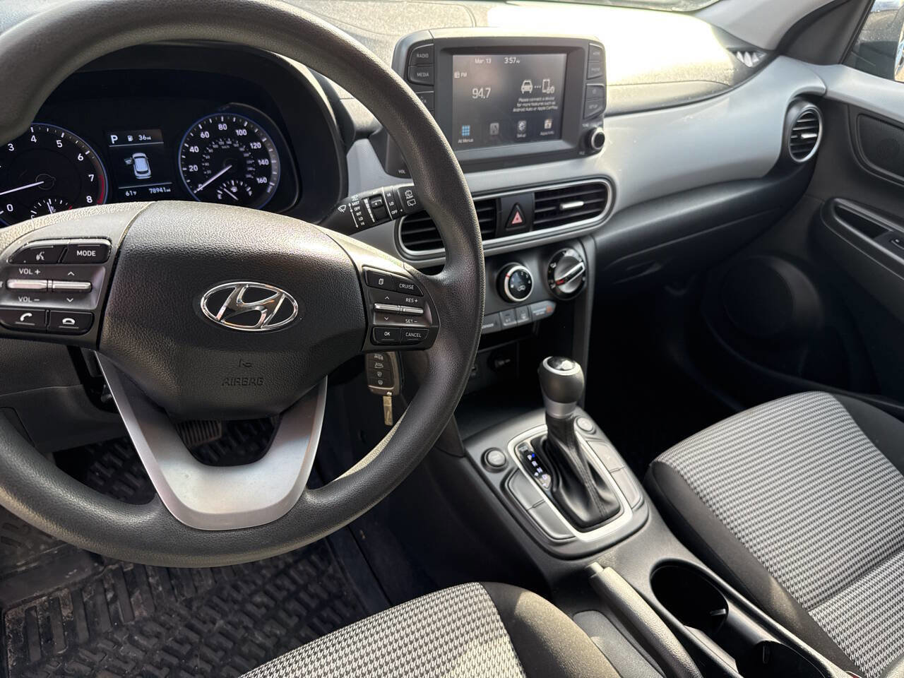 Used 2021 Hyundai Kona SE image 11