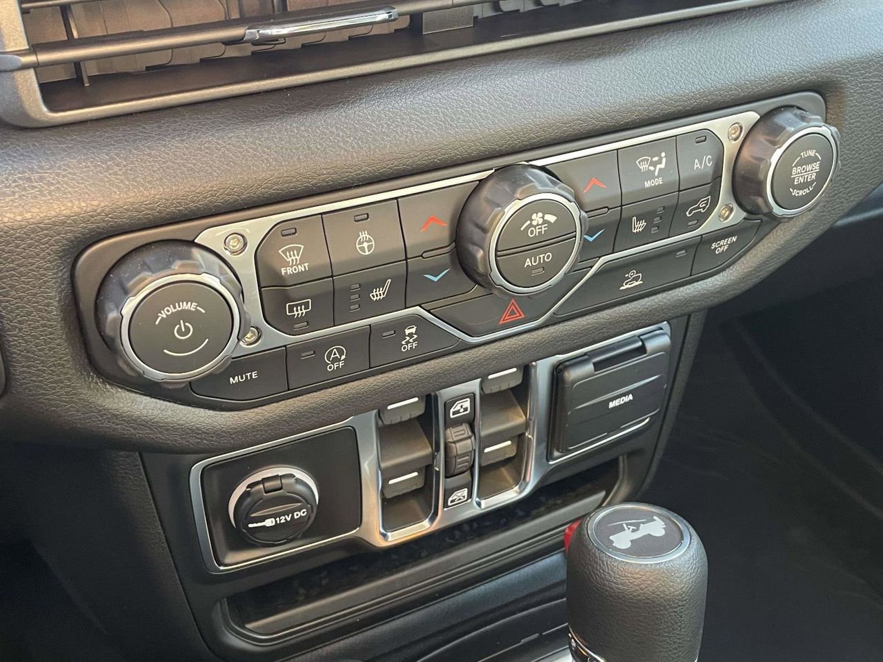 New 2026 Jeep Wrangler Unlimited Sport S image 40