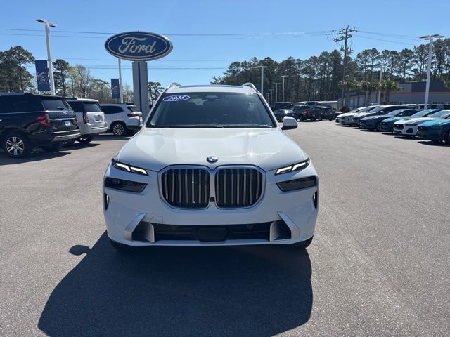 Used 2025 BMW X7 xDrive40i image 8