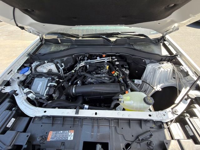 New 2025 Ford Explorer Active image 24