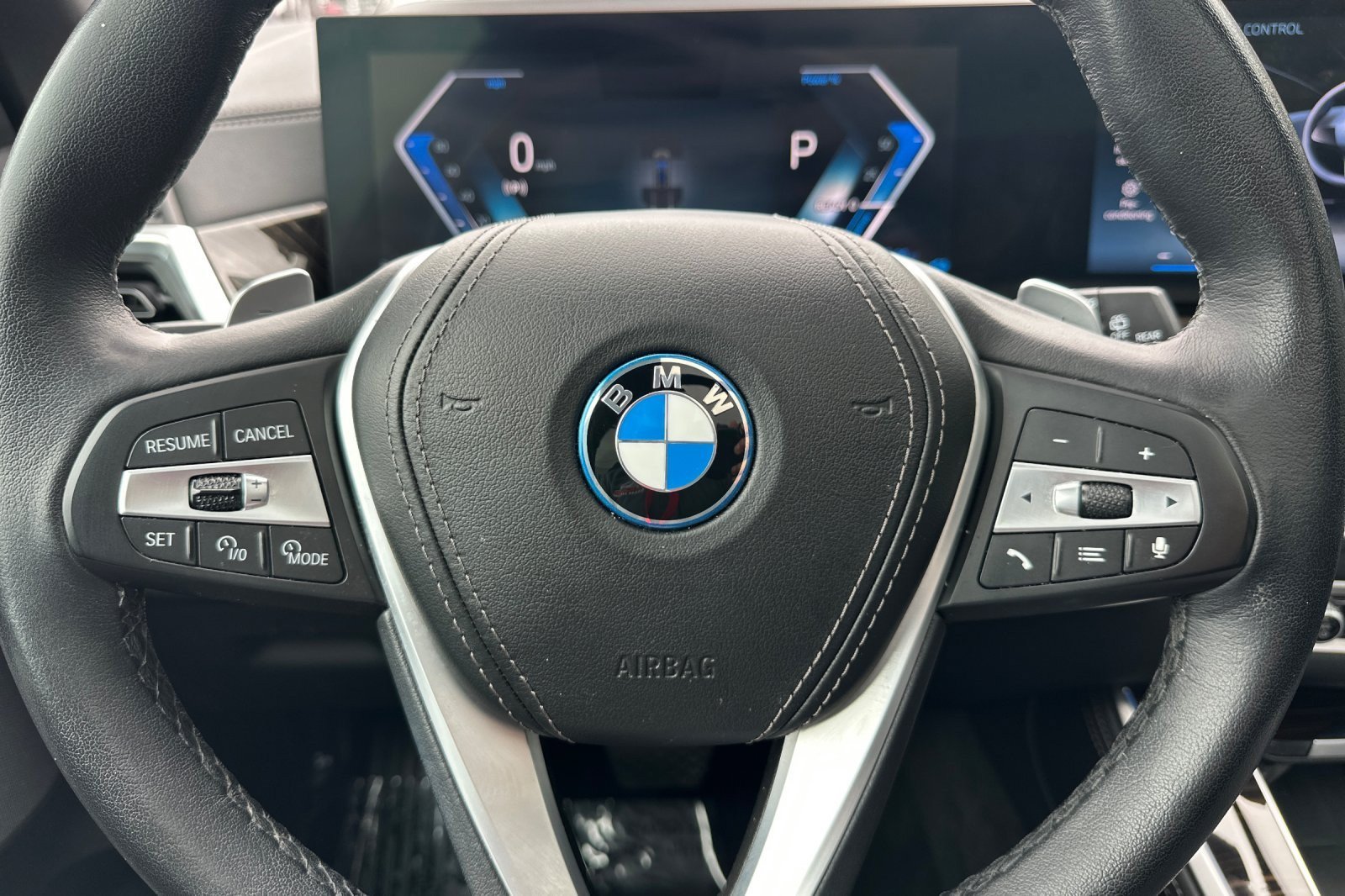 Used 2024 BMW X5 xDrive50e w/ Parking Assistance Package AWD/4WD image 23