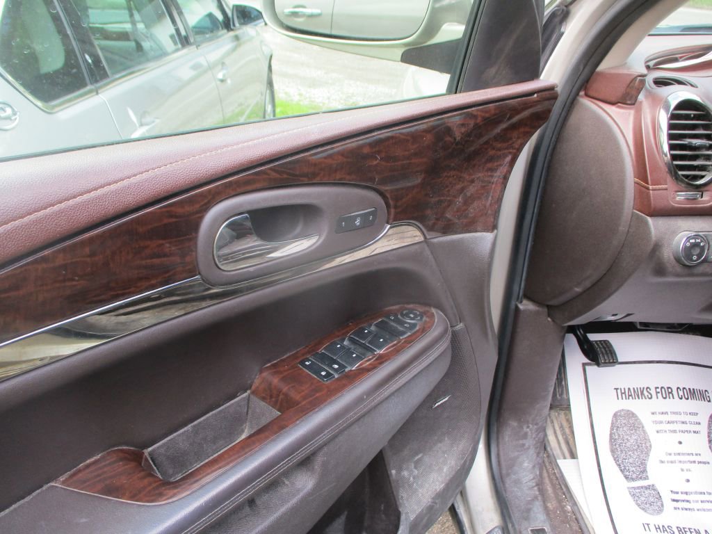 Used 2014 Buick Enclave Leather w/ Trailering Provision Package FWD image 10