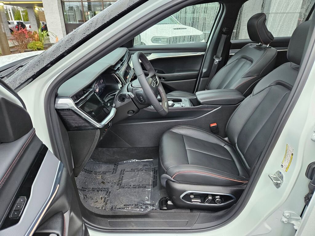 Used 2024 Jeep Wagoneer Launch Edition image 12