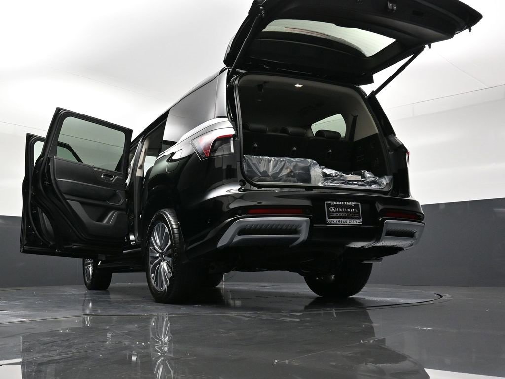 New 2026 INFINITI QX80 Luxe image 40