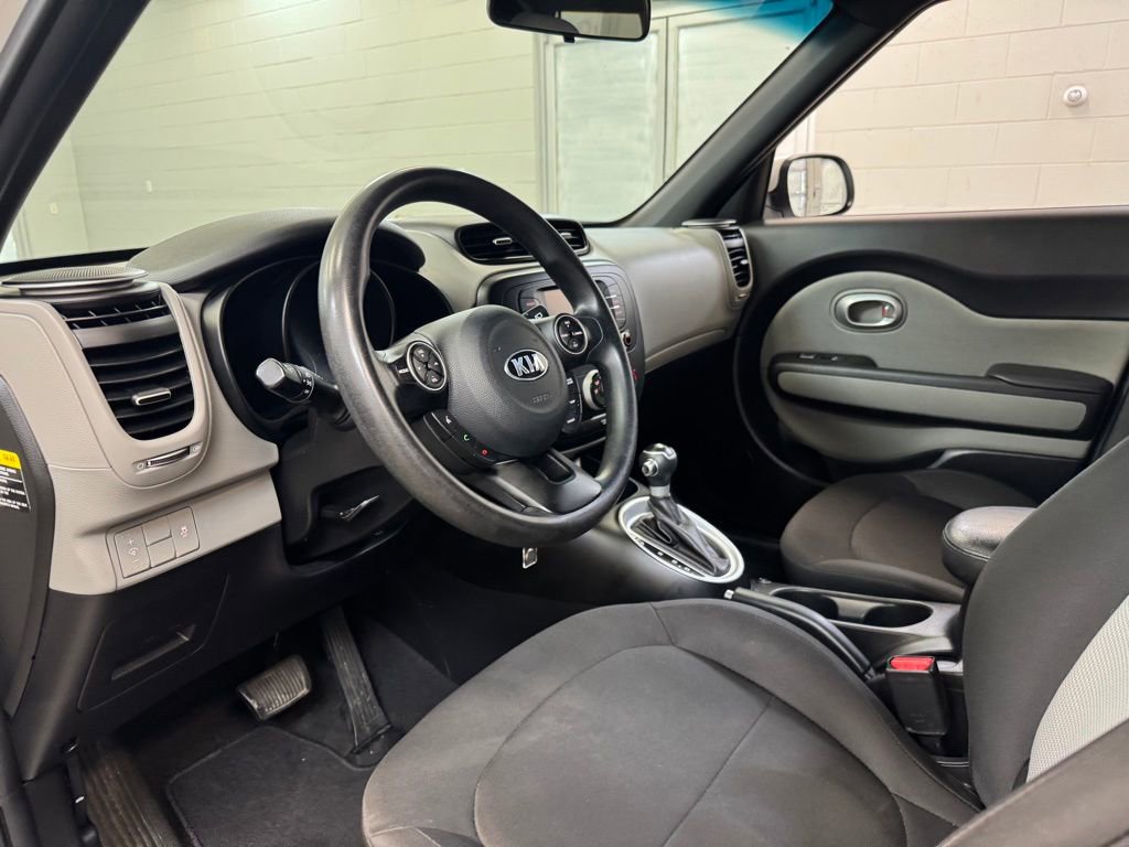 Used 2017 Kia Soul w/ Convenience Package image 12