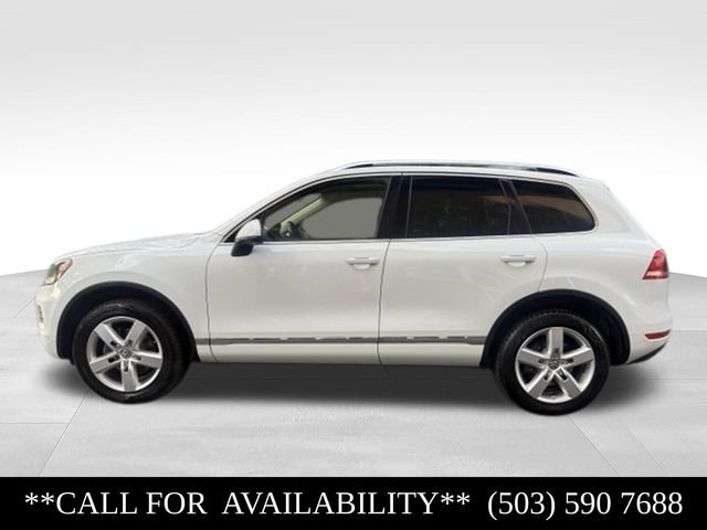 Used 2013 Volkswagen Touareg TDI AWD/4WD image 2