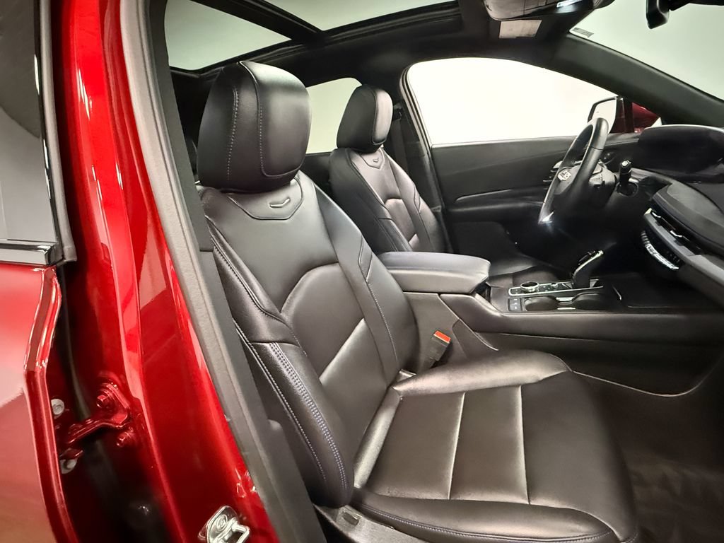 Used 2025 Cadillac XT4 Sport w/ LPO, Floor Liner Package AWD/4WD image 62