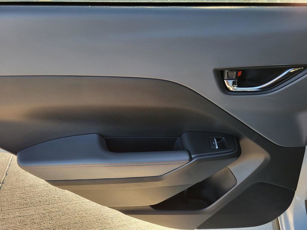 Certified 2025 Subaru Crosstrek 2.5i Limited w/ Crosstrek Mirror Package image 11