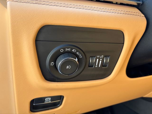 Certified 2025 Jeep Grand Cherokee L Summit AWD/4WD image 19