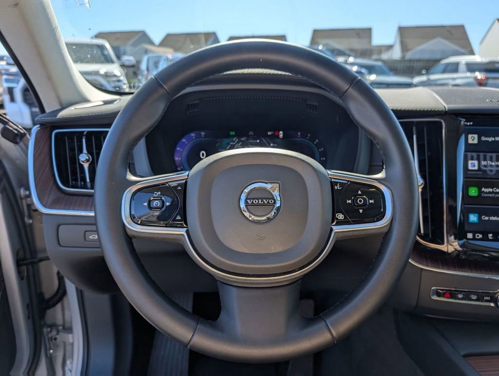Used 2023 Volvo XC60 B6 Ultimate w/ Climate Package image 34