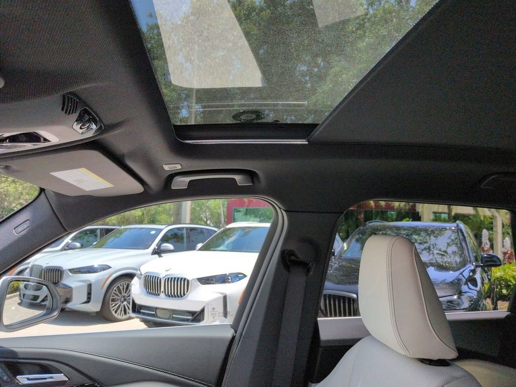 New 2026 BMW X1 xDrive28i w/ Technology Package AWD/4WD image 20