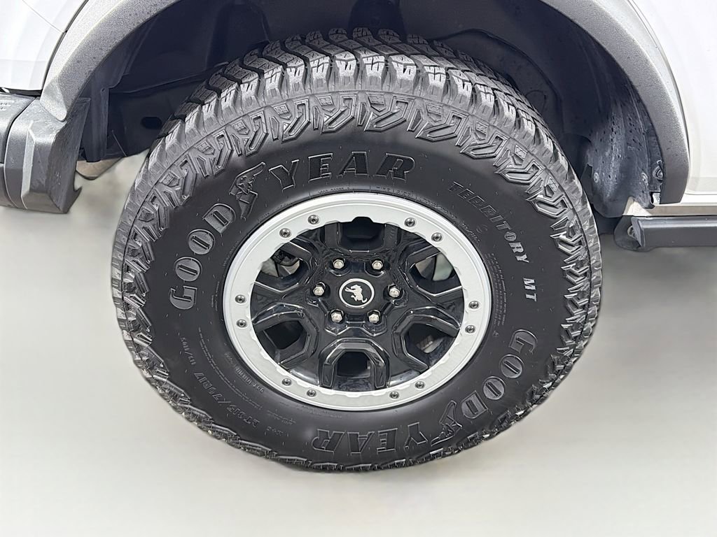 Used 2023 Ford Bronco Badlands image 35