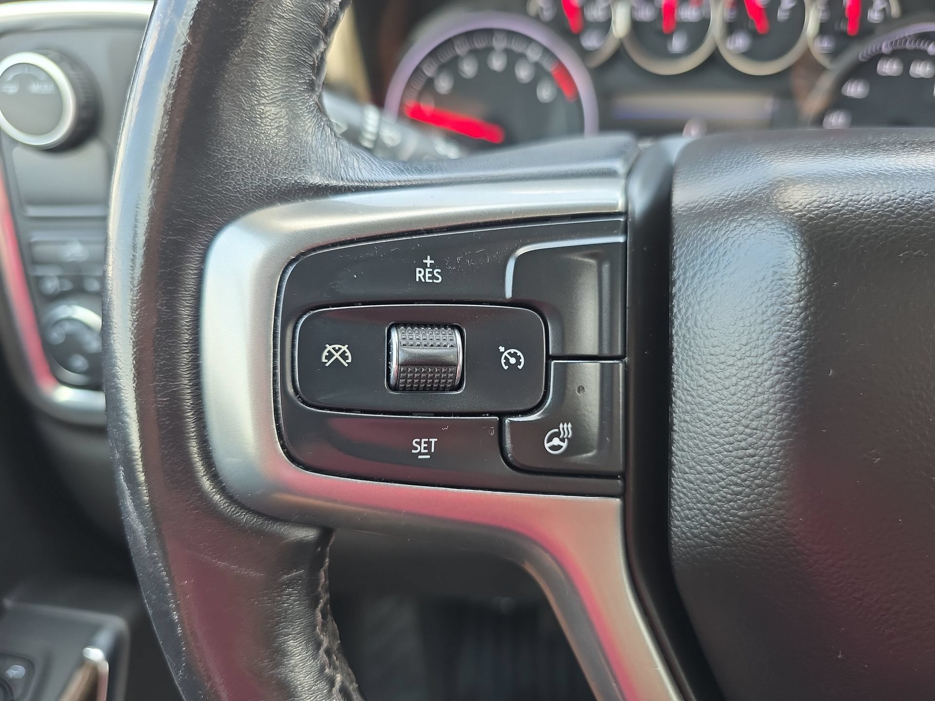 Used 2021 Chevrolet Silverado 1500 LT RWD image 19