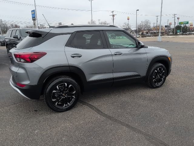 Used 2023 Chevrolet TrailBlazer LT AWD/4WD image 8