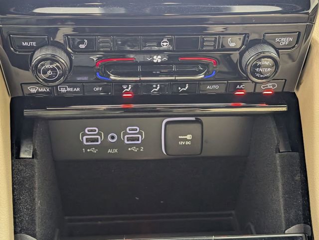 Certified 2023 Jeep Grand Cherokee L Limited AWD/4WD image 22