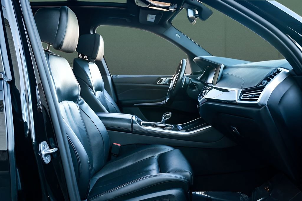 Used 2022 BMW X5 M50i w/ Premium Package AWD/4WD image 19