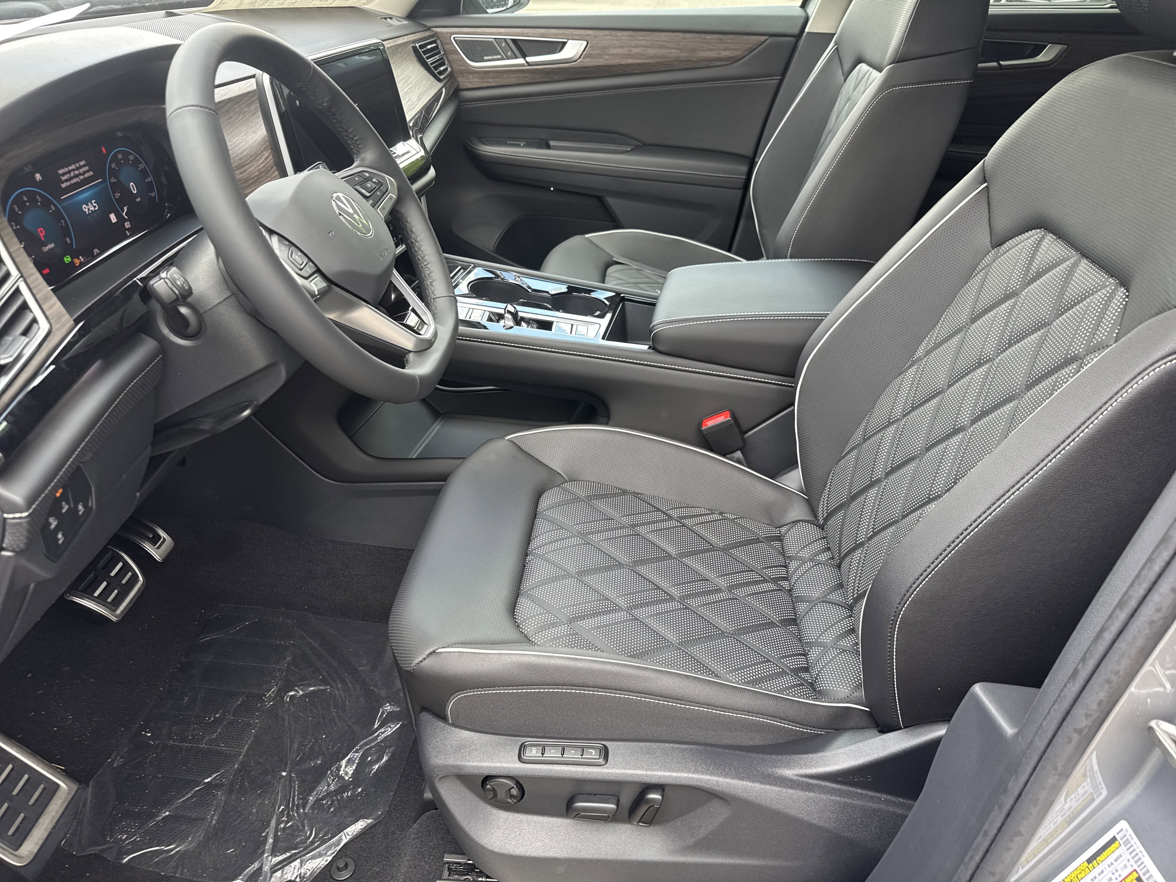 New 2026 Volkswagen Atlas SEL Premium R-Line AWD/4WD image 5
