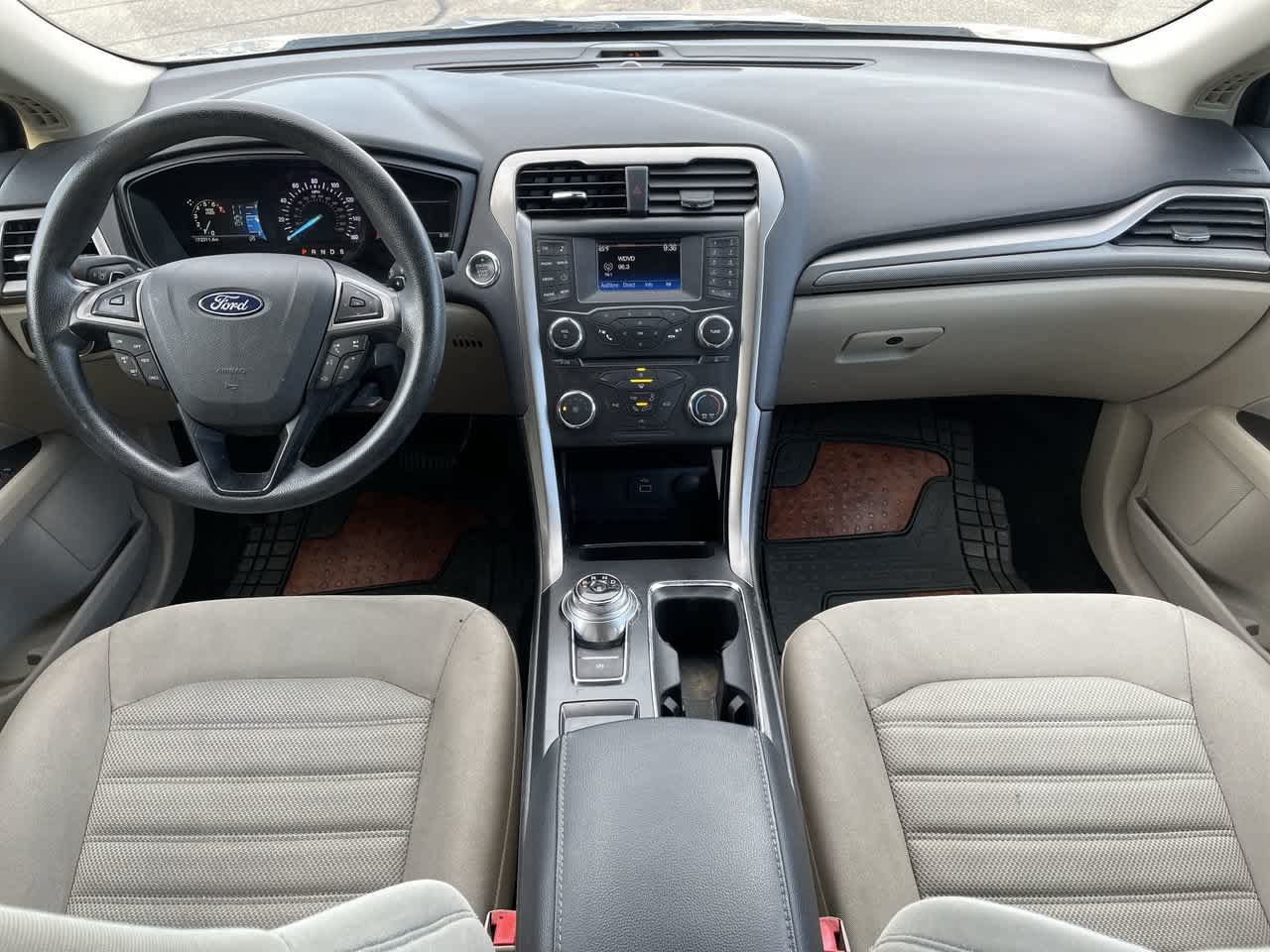 Used 2018 Ford Fusion SE FWD image 20
