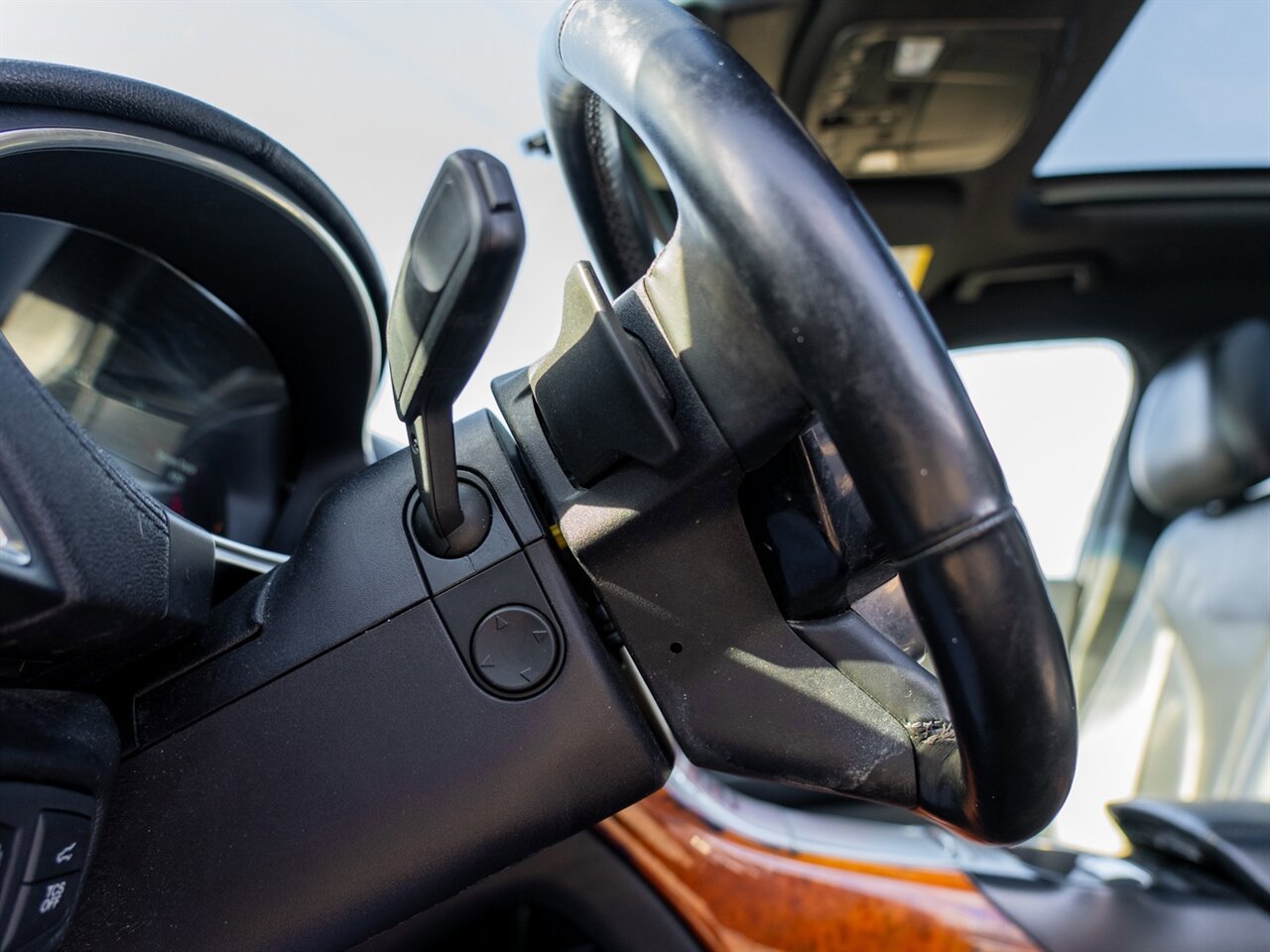 Used 2019 Lincoln Nautilus Select AWD/4WD image 40
