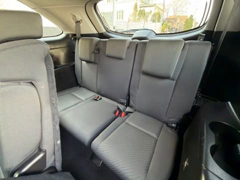 Used 2019 Toyota Highlander LE AWD/4WD image 26