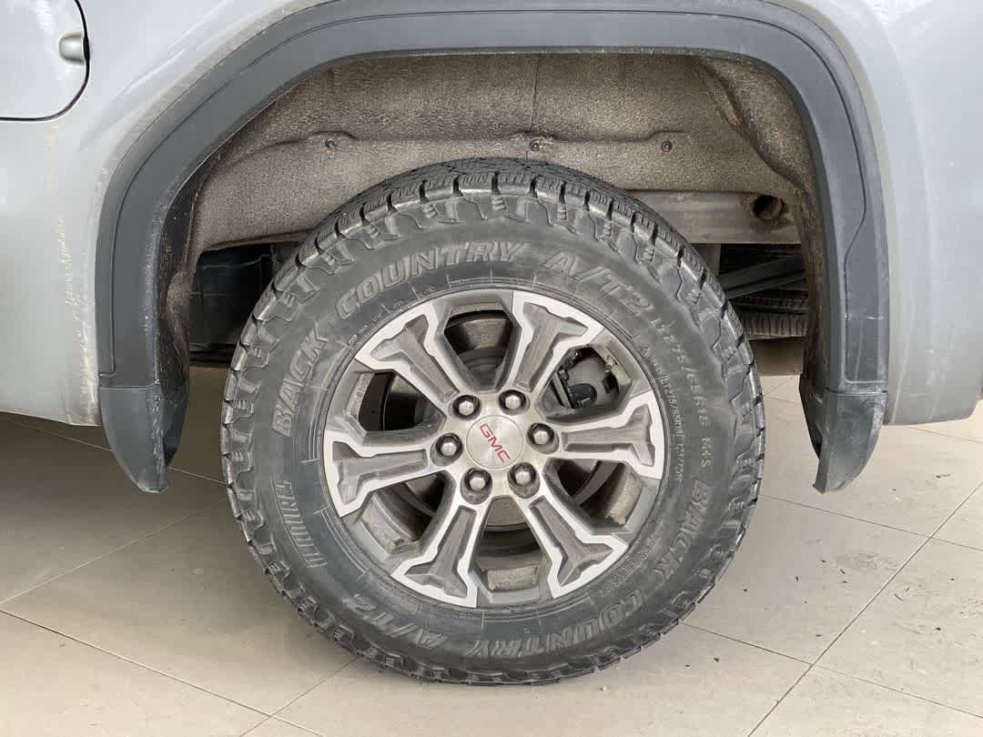 Used 2020 GMC Sierra 1500 SLE w/ X31 Off-Road Package AWD/4WD image 12