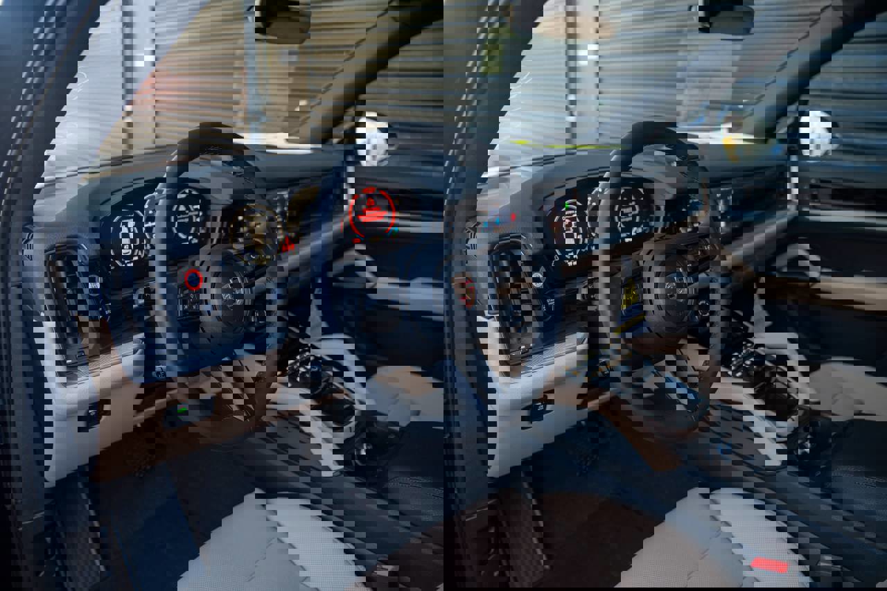 New 2026 Porsche Cayenne E-Hybrid image 4