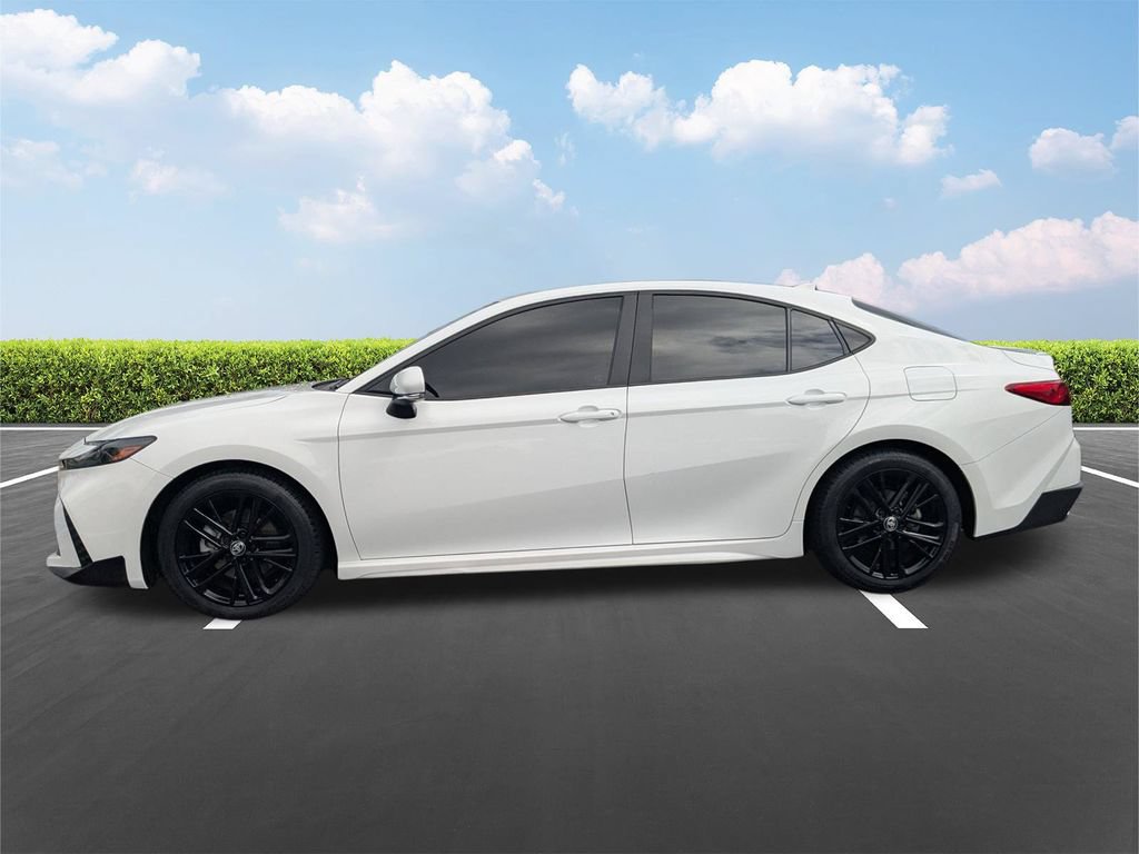 Certified 2025 Toyota Camry SE FWD image 8