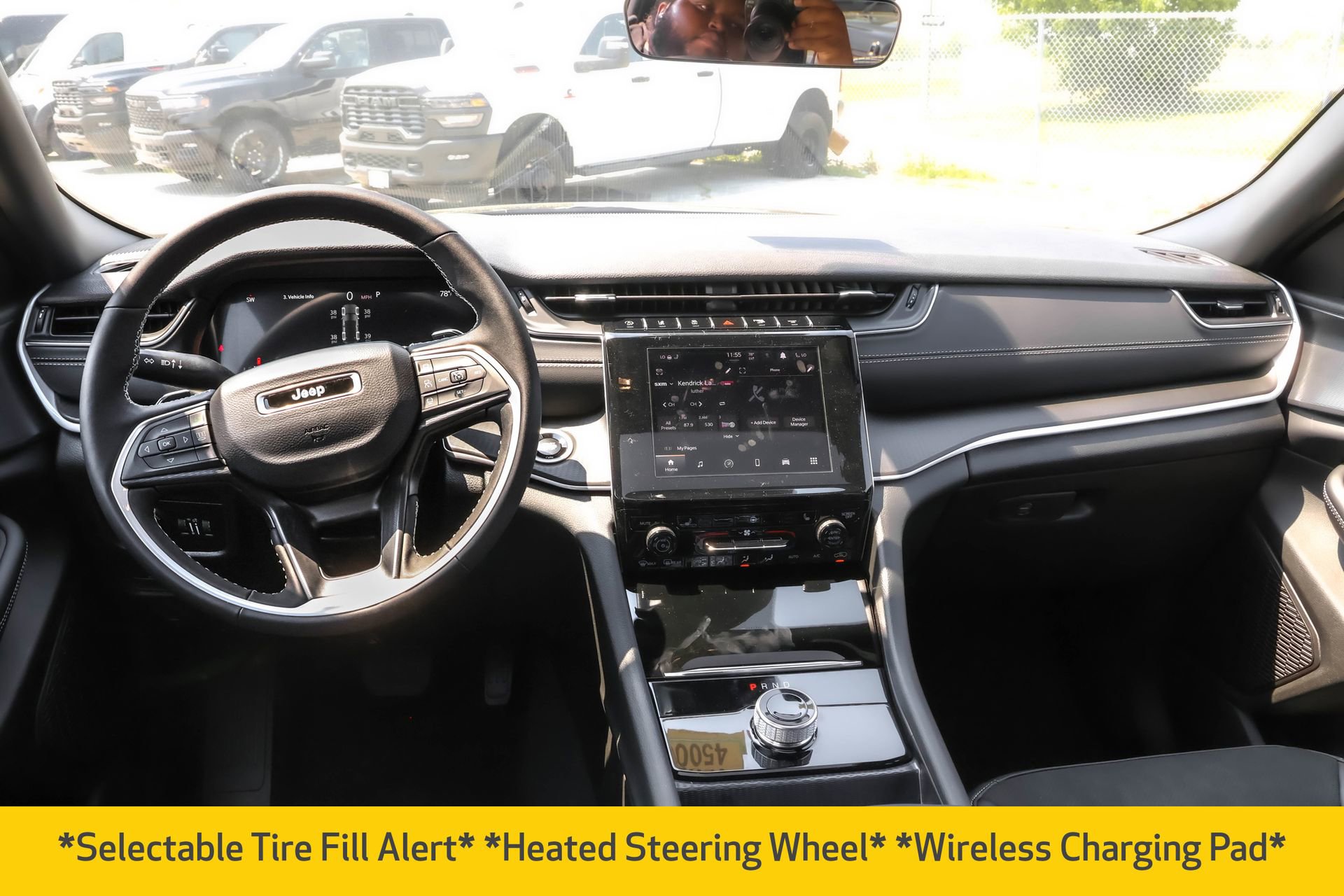 New 2025 Jeep Grand Cherokee Altitude image 16