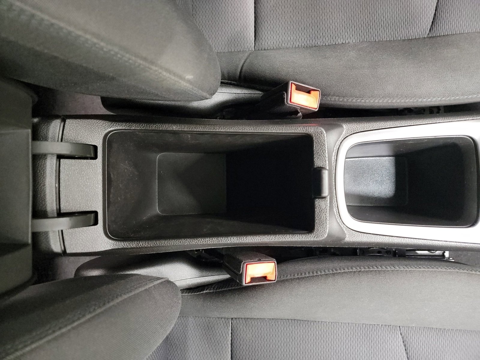 Used 2018 Chevrolet Cruze LT w/ Convenience Package image 28