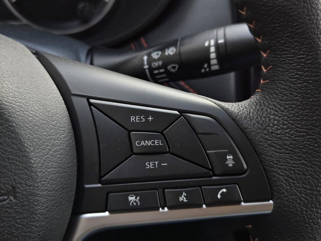 New 2025 Nissan Versa SR w/ Trunk Package image 24