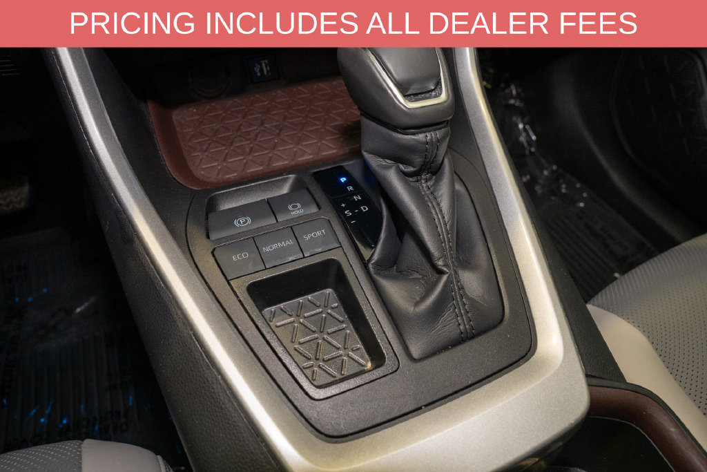 Used 2024 Toyota RAV4 Limited FWD image 18