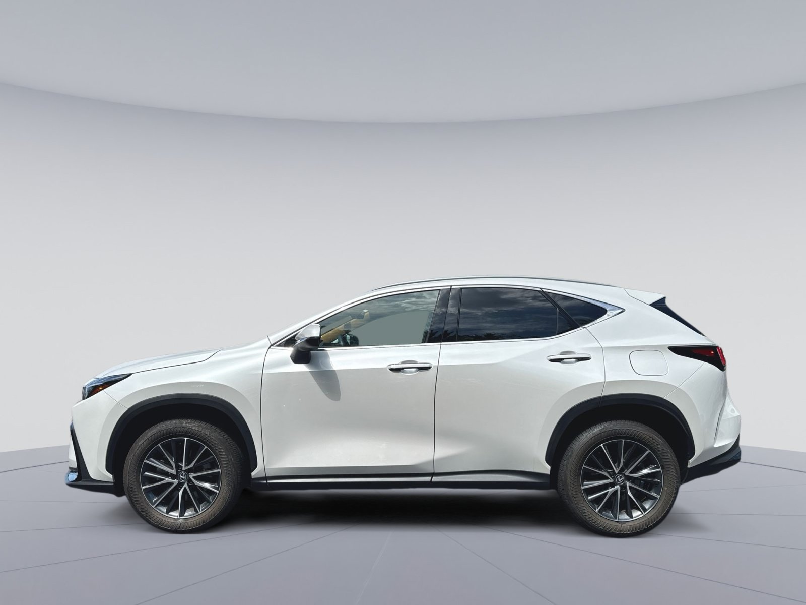 Used 2025 Lexus NX 350 AWD w/ Accessory Package (Z2) image 8