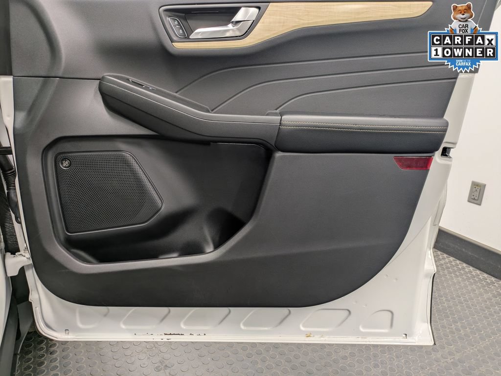 Used 2022 Ford Escape Titanium w/ Titanium Elite Package AWD/4WD image 28