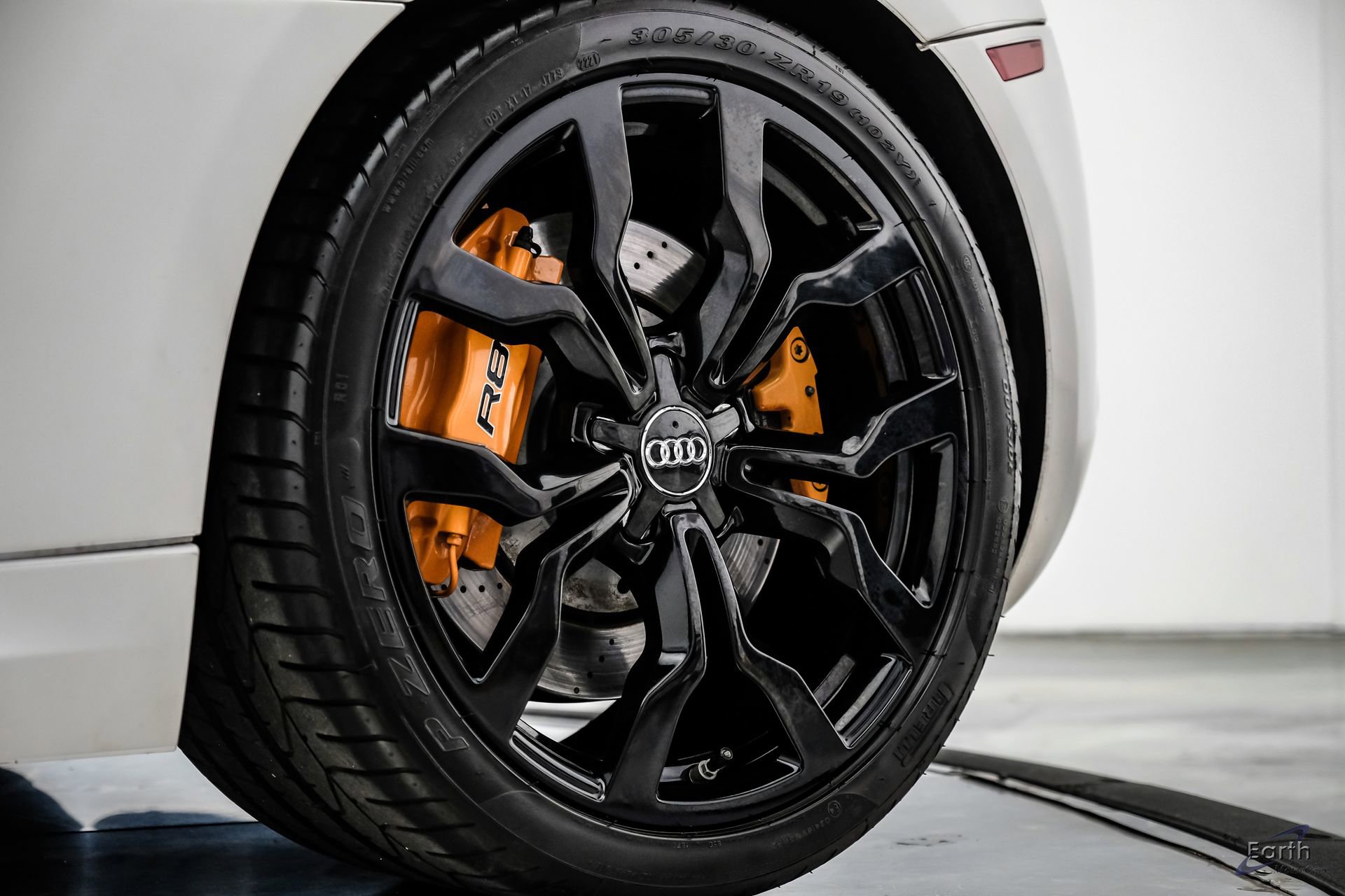 Used 2010 Audi R8 V10 image 98