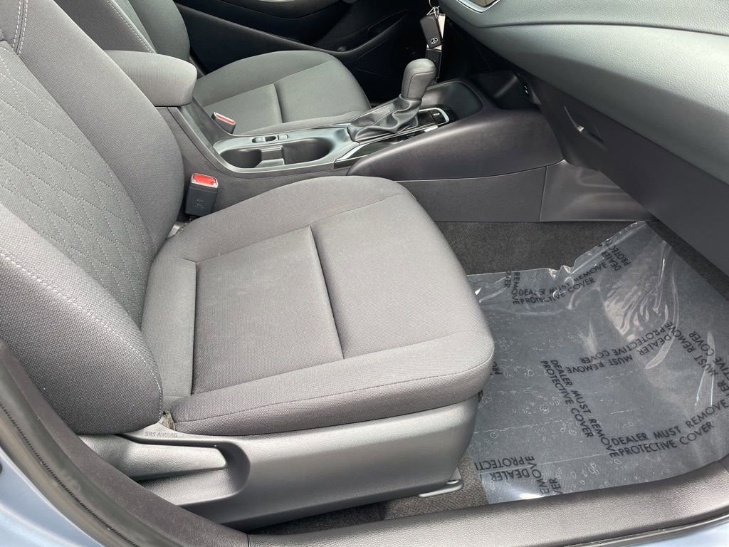 Used 2025 Toyota Corolla LE image 27