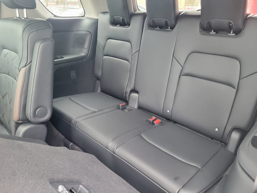 New 2026 Nissan Pathfinder Platinum AWD/4WD image 37