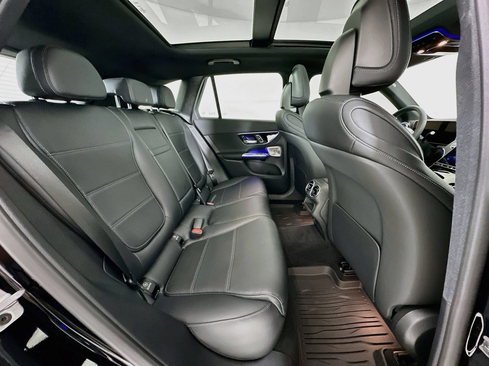 Certified 2026 Mercedes-Benz GLC 300 4MATIC image 30