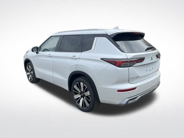 Used 2025 Mitsubishi Outlander SEL image 5