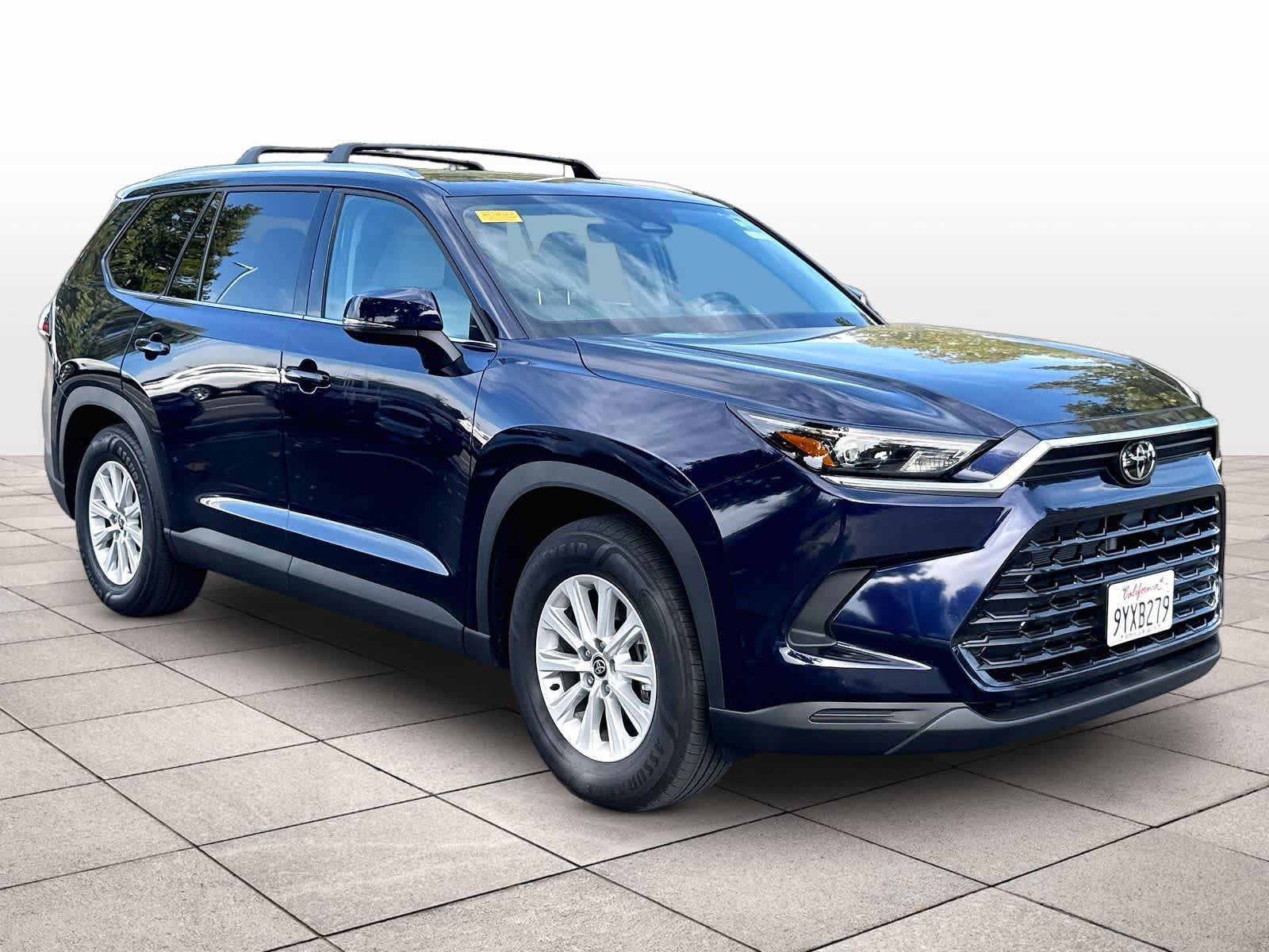 Used 2026 Toyota Grand Highlander AWD Hybrid image 3