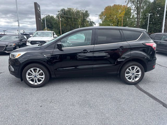 Used 2017 Ford Escape SE AWD/4WD image 8