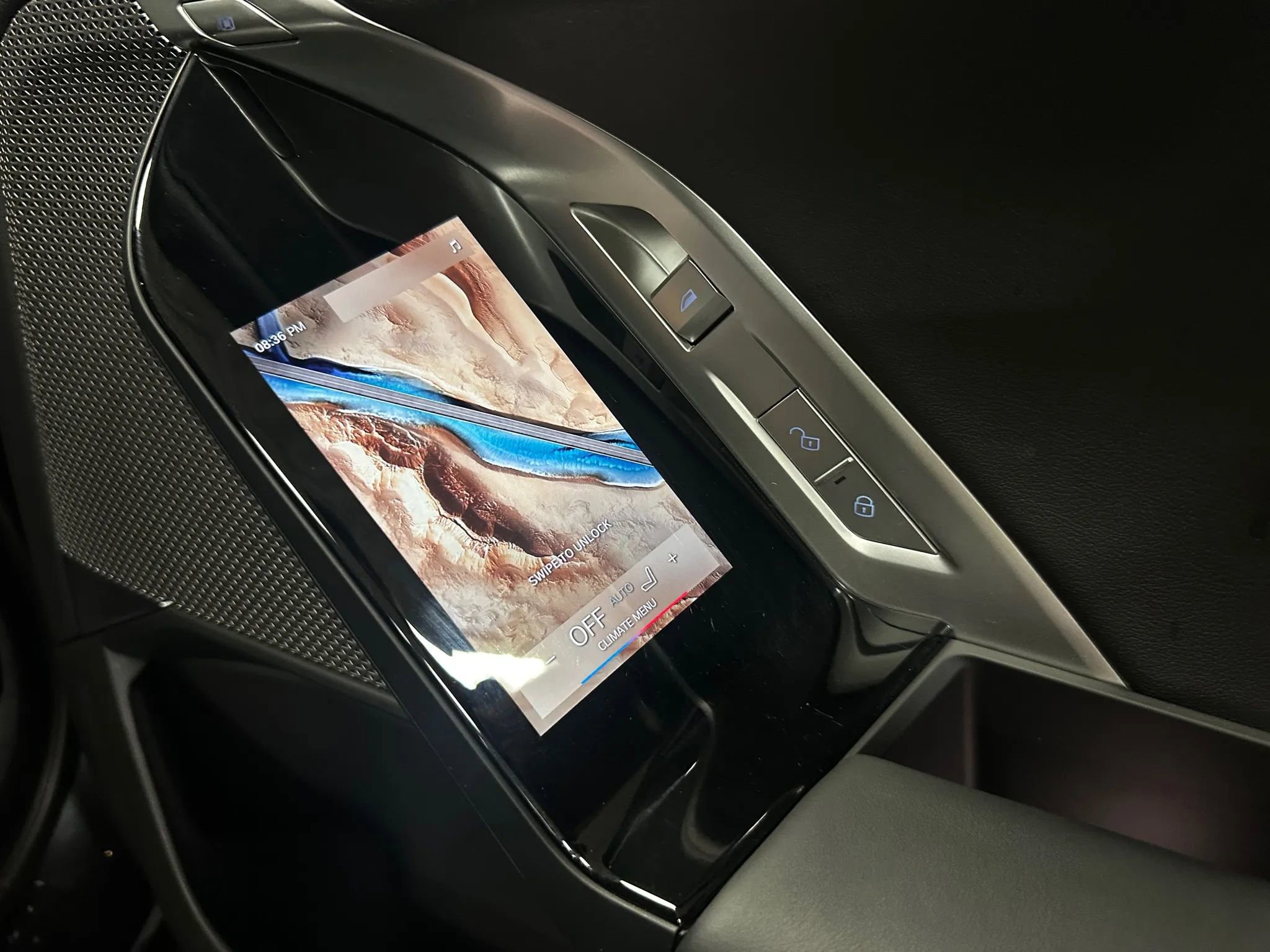 Used 2024 BMW i7 xDrive60 w/ Executive Package AWD/4WD image 25