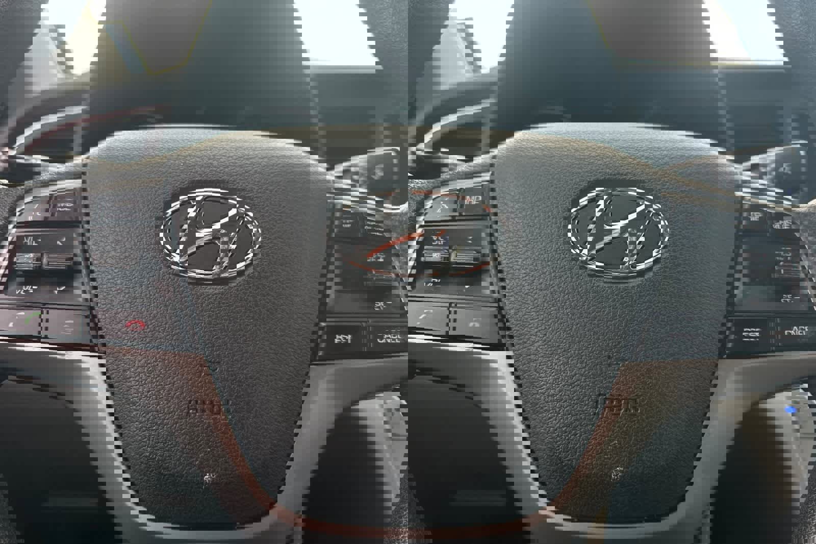 Used 2017 Hyundai Elantra SE image 22