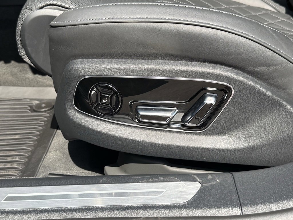 Used 2024 Audi S8 w/ S8 Comfort Plus Package image 16