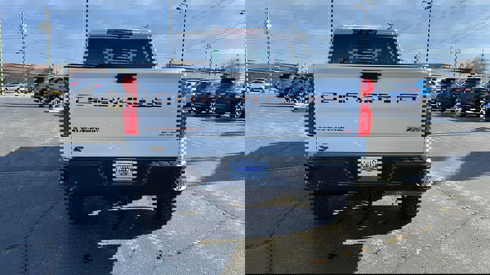 Used 2024 Chevrolet Silverado 1500 ZR2 w/ Technology Package image 6