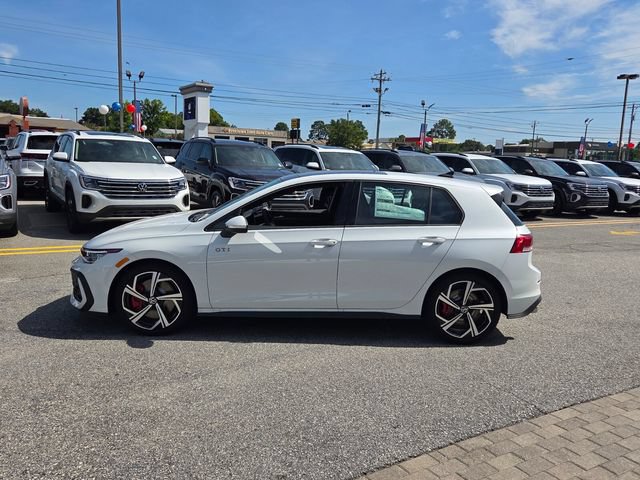 New 2026 Volkswagen GTI SE FWD image 4