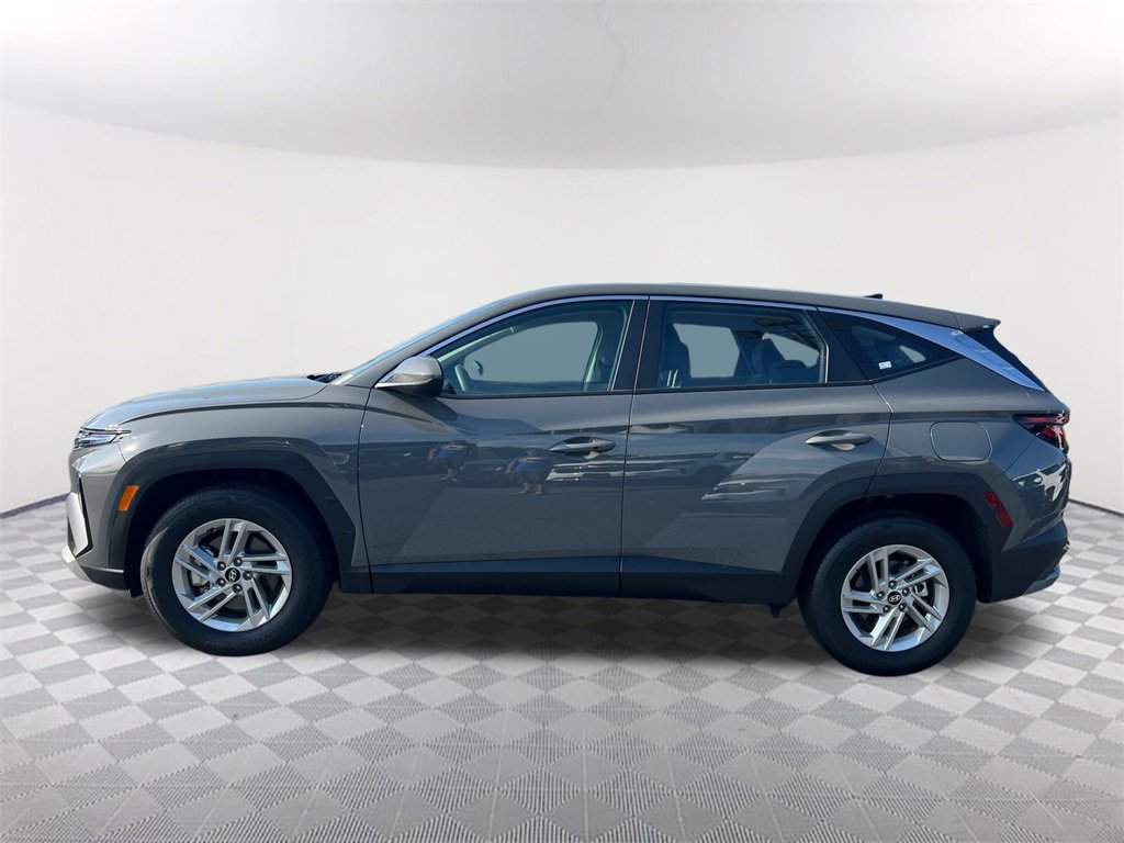 Used 2025 Hyundai Tucson SE image 8