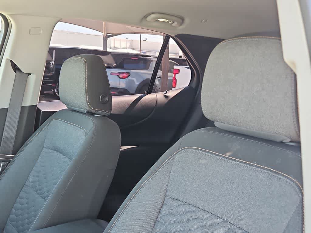 Used 2021 Chevrolet Equinox LT AWD/4WD image 15